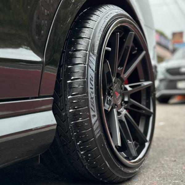 FERRADA CM2 Wheel Size 19 Matte Black with Gloss Black Lip - Image 3