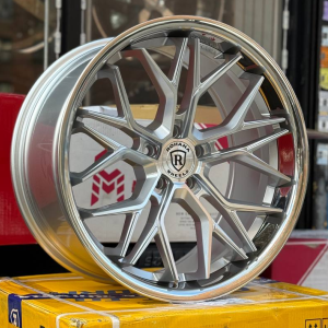 ROHANA RFC3 Wheel Size 20 Machine Silver with Chrome Lip