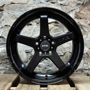 F1R FC5 Wheel Size 18 Matte Black with Gloss Black Lip